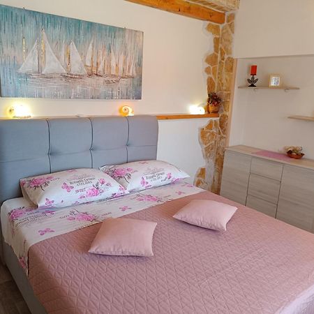 Apartment Igraliste Mirakul Seget Vranjica Kültér fotó