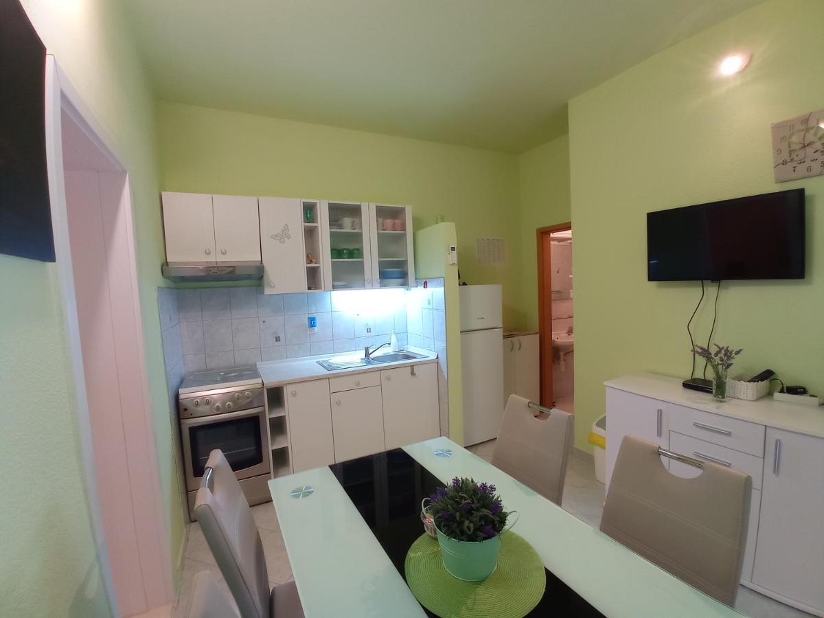 Apartment Igraliste Mirakul Seget Vranjica Kültér fotó