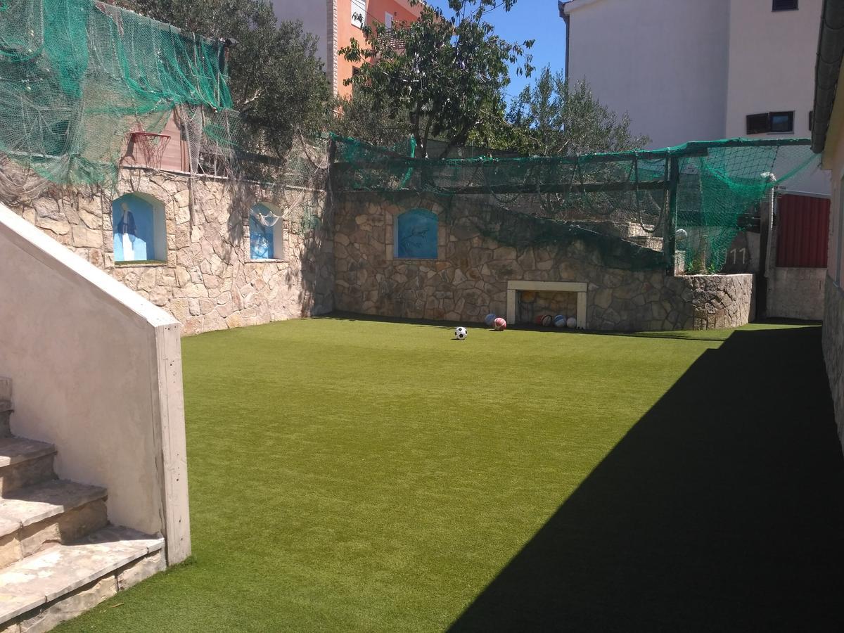 Apartment Igraliste Mirakul Seget Vranjica Kültér fotó